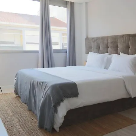 Apartment Marques Deluxe 3 & 4 *